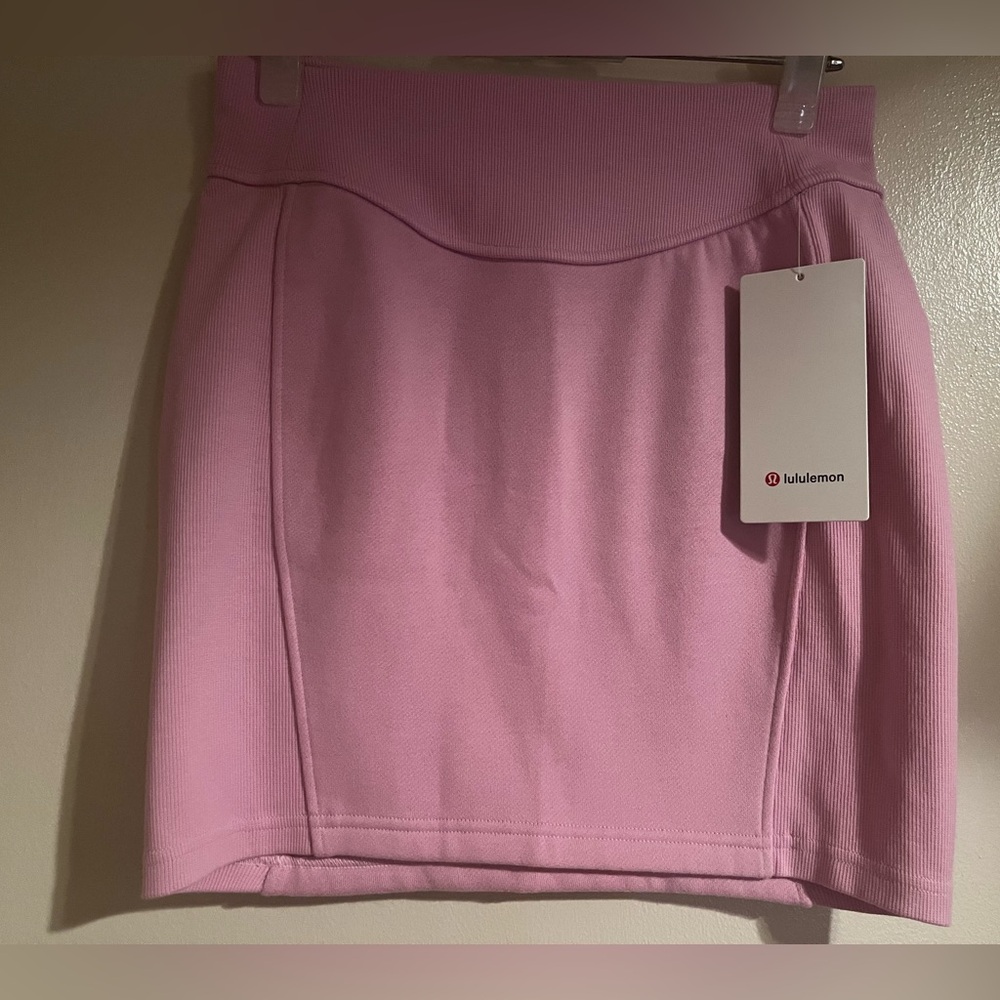 NWT Size S Lululemon Scuba HR MINI Skirt VITP